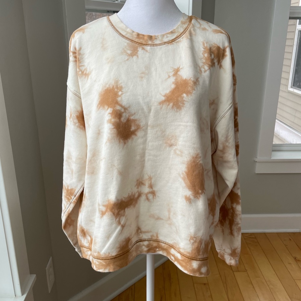 Time and Tru White Tan Neutral Tie Dye Sweatshirt Size Medium